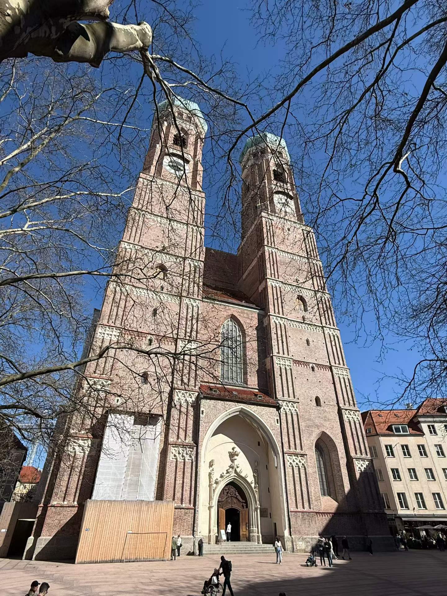 Frauenkirche, one of the churches we visited later when the old-town walk was no longer competing with the cold Glockenspiel day.