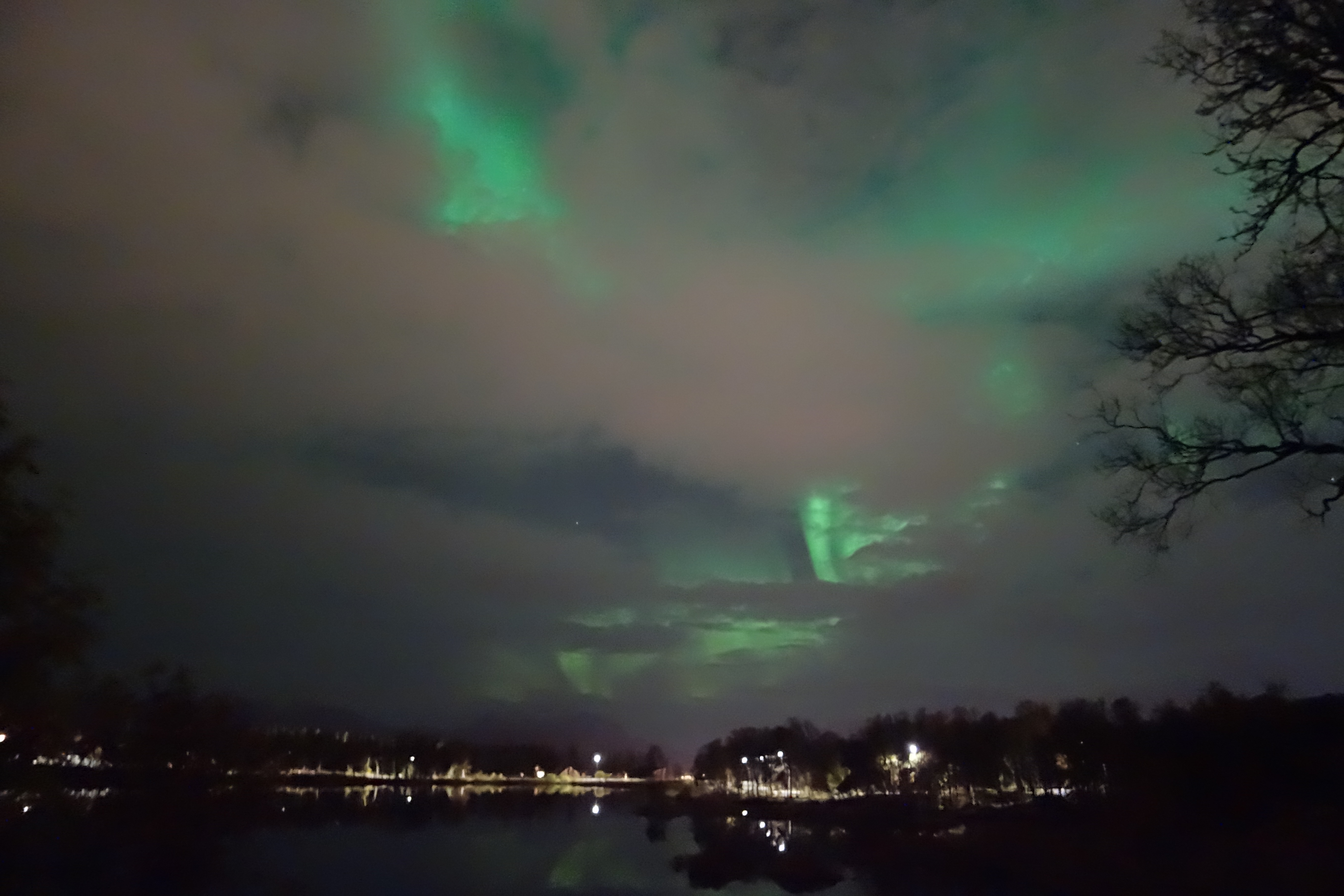 We believe experiences help both adults and children grow. Traveling is a nice way of experiencing new things. In Tromsø we saw northern lights, an impressive sight.